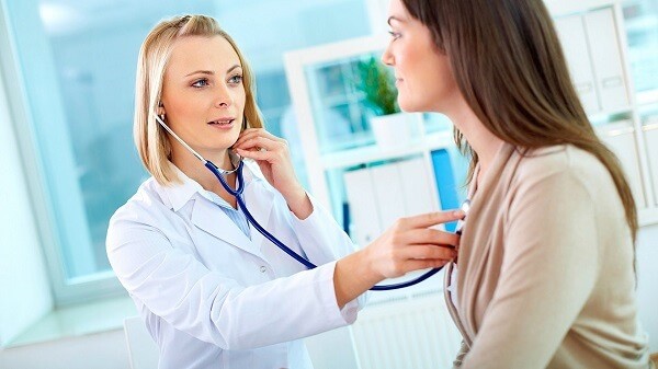 Боль в области солнечного сплетения - симптом или самостоятельное заболевание? Боль в области солнечного сплетения - симптом или самостоятельное заболевание?