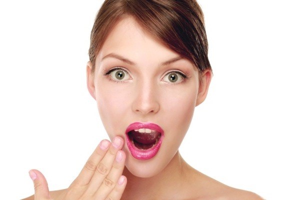 Опасен ли белый налет на гортани? Опасен ли белый налет на гортани?