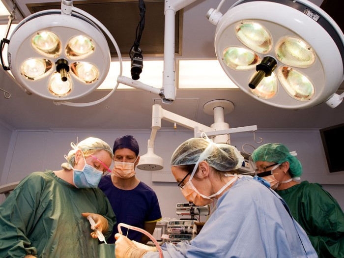 Какие симптомы при опухоли слепой кишки? Какие симптомы при опухоли слепой кишки?