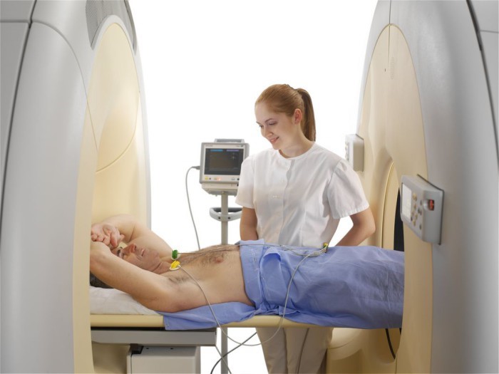 Какие симптомы при опухоли слепой кишки? Какие симптомы при опухоли слепой кишки?