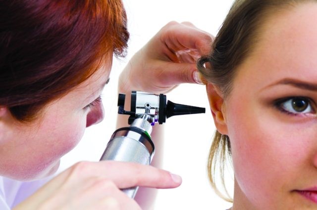 Ушные капли при отите: как нужно выбирать капли? Ушные капли при отите: как нужно выбирать капли?