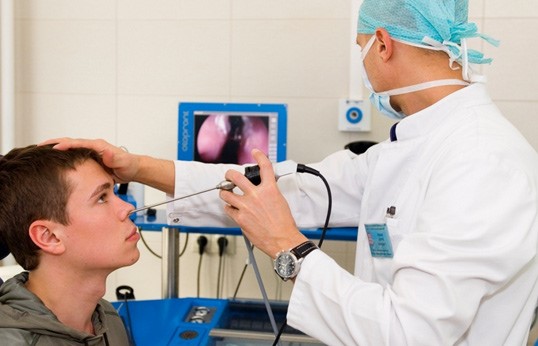 Проведение операции по исправлению носовой перегородки Проведение операции по исправлению носовой перегородки