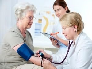 Почему утром после сна повышается давление: причины высокого утреннего АД Почему утром после сна повышается давление: причины высокого утреннего АД